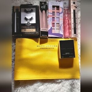 Marc Jacobs  Pouch/bundle NIP
